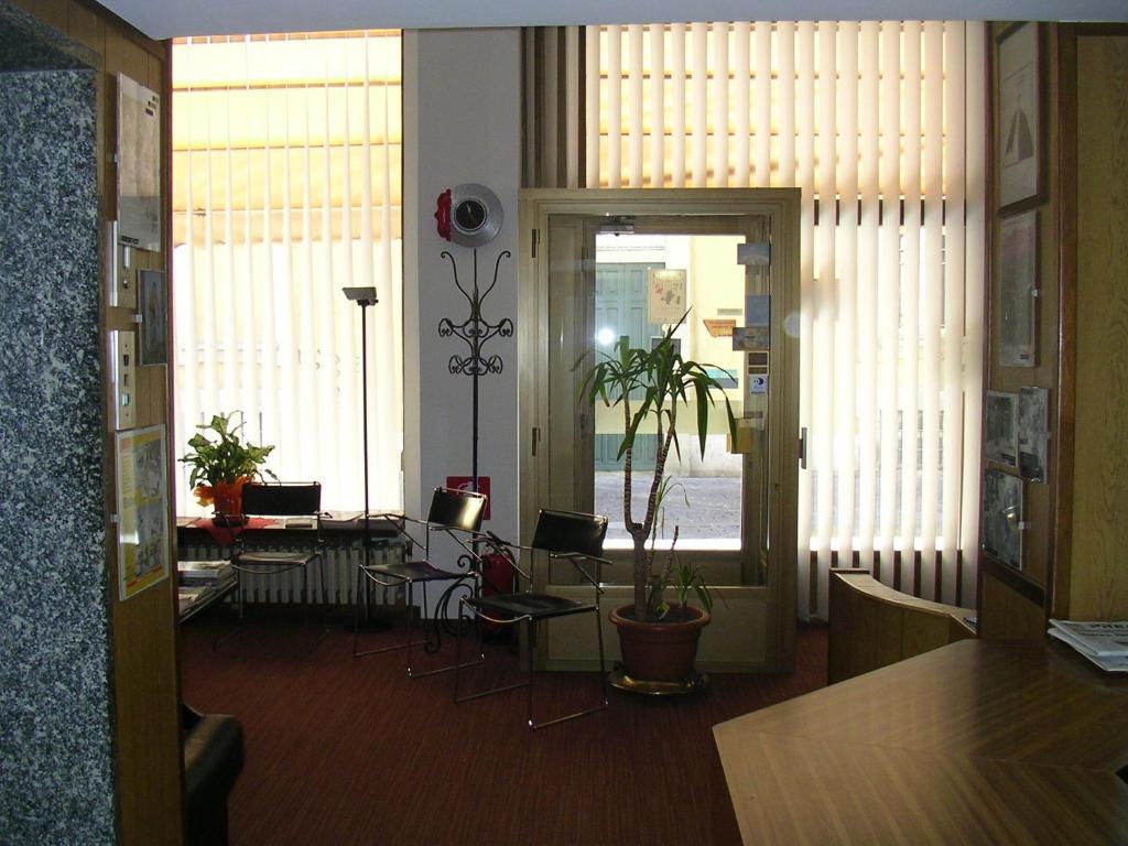 Albergo Cristallo Legnano Extérieur photo