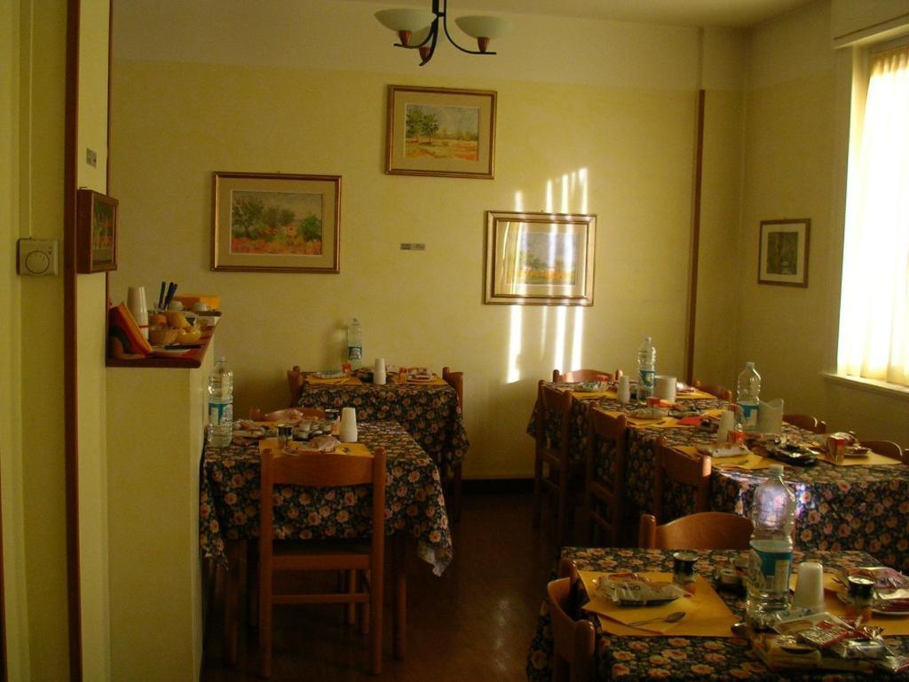 Albergo Cristallo Legnano Extérieur photo