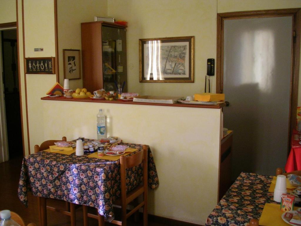Albergo Cristallo Legnano Extérieur photo