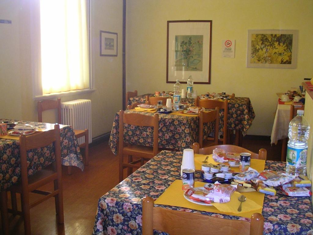 Albergo Cristallo Legnano Extérieur photo