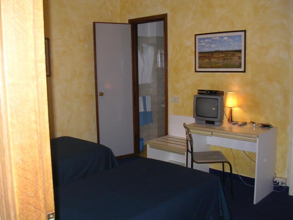 Albergo Cristallo Legnano Chambre photo